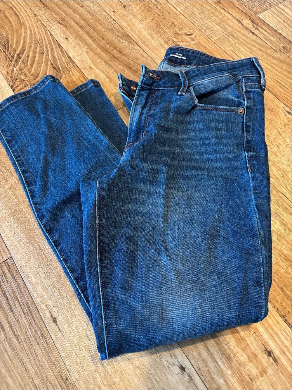 Old navy Womens mid rise pop icon skinny size 6 short